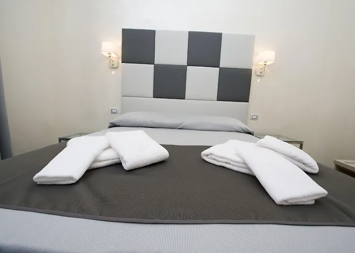 Grey&white 4* Roma