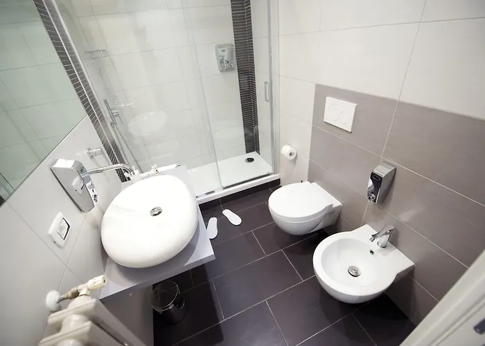 Grey&white 4*