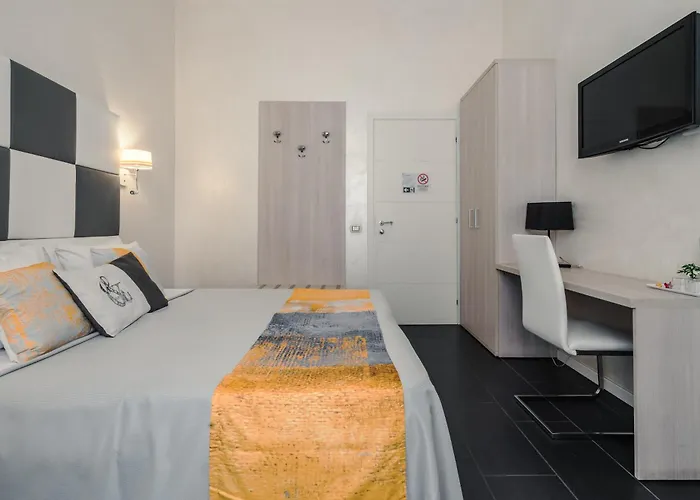 Grey&white 4* Roma
